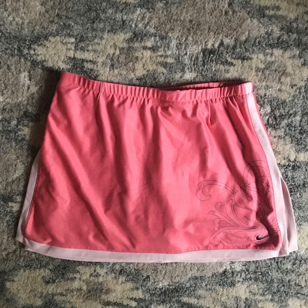Nike split tennis skirt